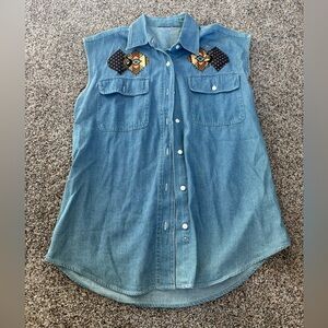 Vintage 90s 80s retro no tag Sleeveless Denim Button-Up with Aztec Embroidery